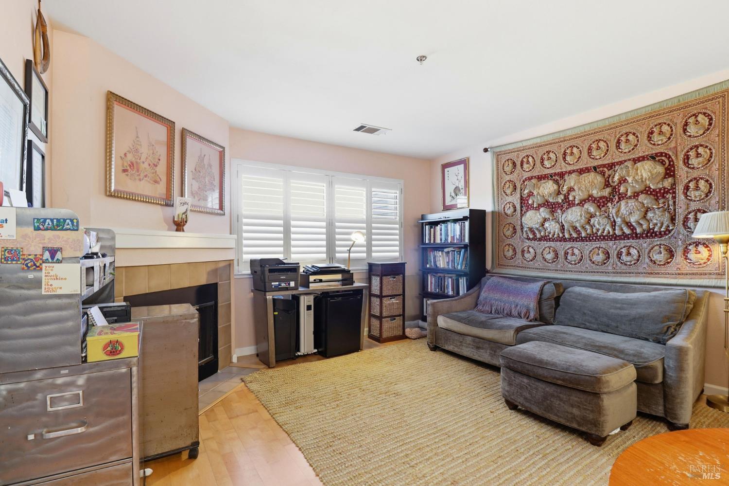 Detail Gallery Image 4 of 29 For 240 Seagull Row, Novato,  CA 94945 - 1 Beds | 1 Baths