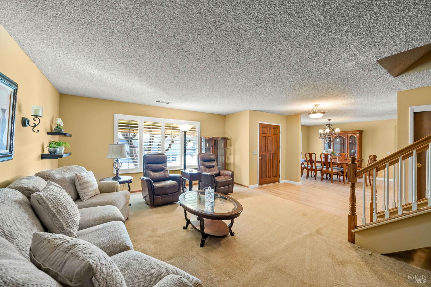 Detail Gallery Image 15 of 47 For 2222 Madrone Dr, Fairfield,  CA 94534 - 4 Beds | 3 Baths