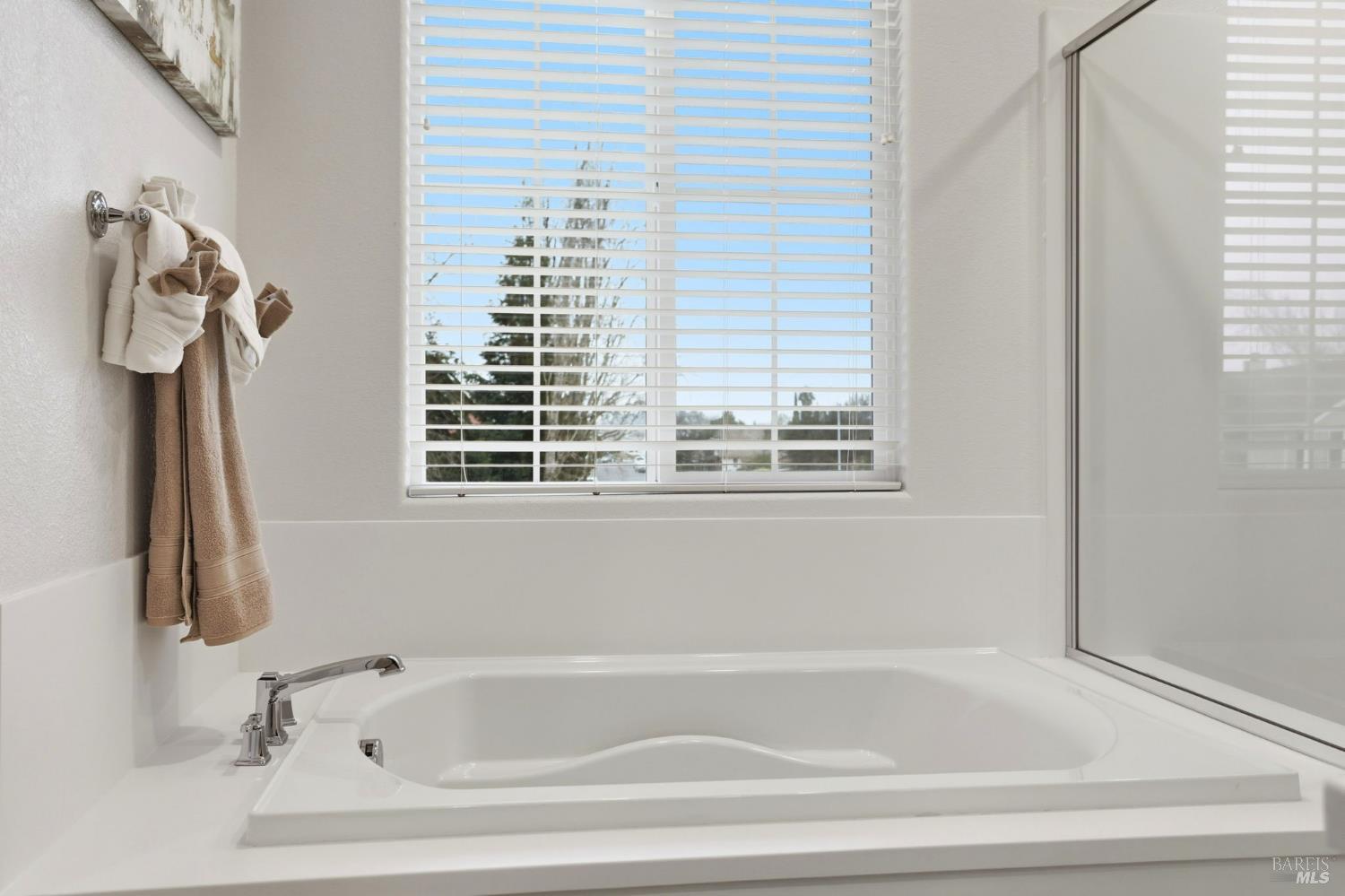 Detail Gallery Image 33 of 39 For 2972 Newberry Ct, Fairfield,  CA 94533 - 4 Beds | 3 Baths