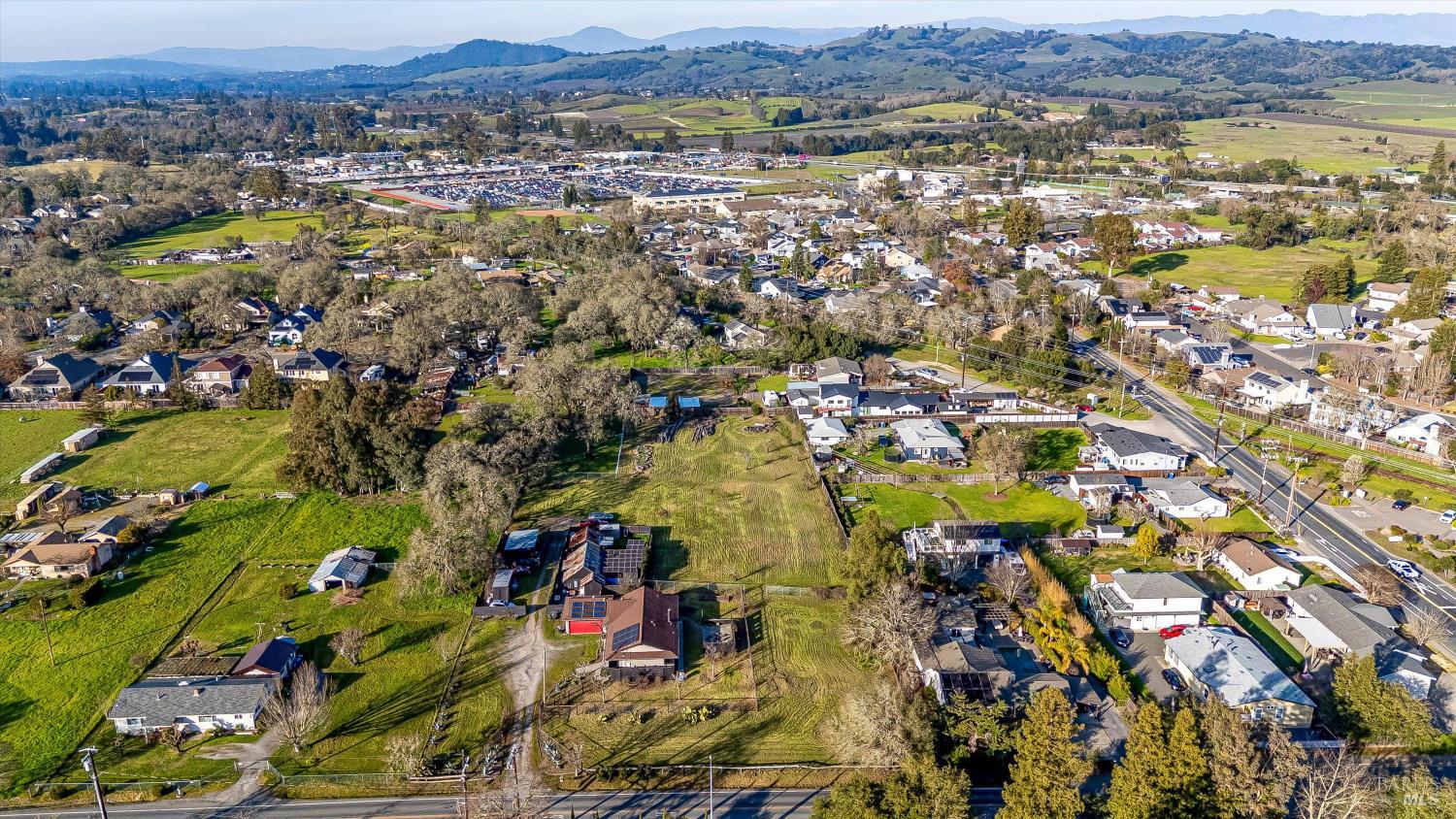 Detail Gallery Image 46 of 46 For 985 Gumview Rd, Windsor,  CA 95492 - 6 Beds | 5/1 Baths