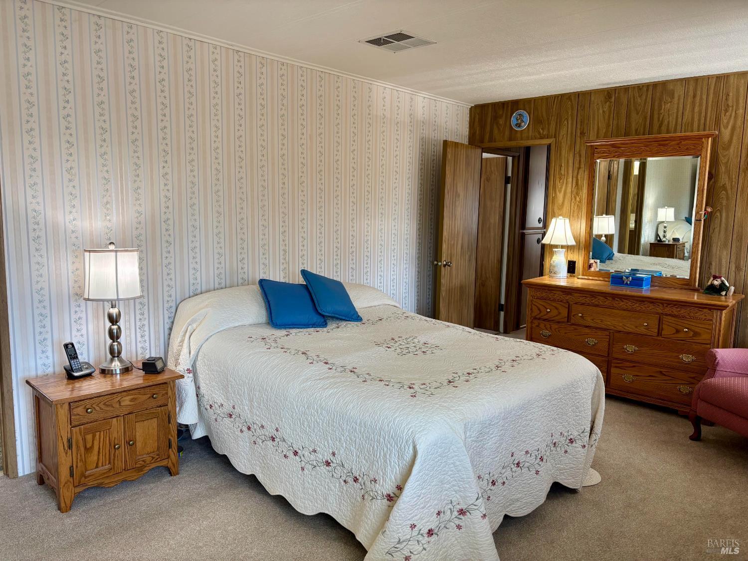 Detail Gallery Image 10 of 22 For 109 Estrella Dr, Santa Rosa,  CA 95403 - 2 Beds | 2 Baths