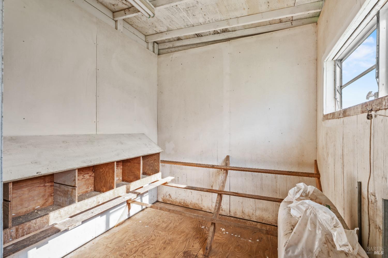 Detail Gallery Image 66 of 75 For 4595 Feliz Creek Rd, Hopland,  CA 95449 - 12 Beds | 6/1 Baths