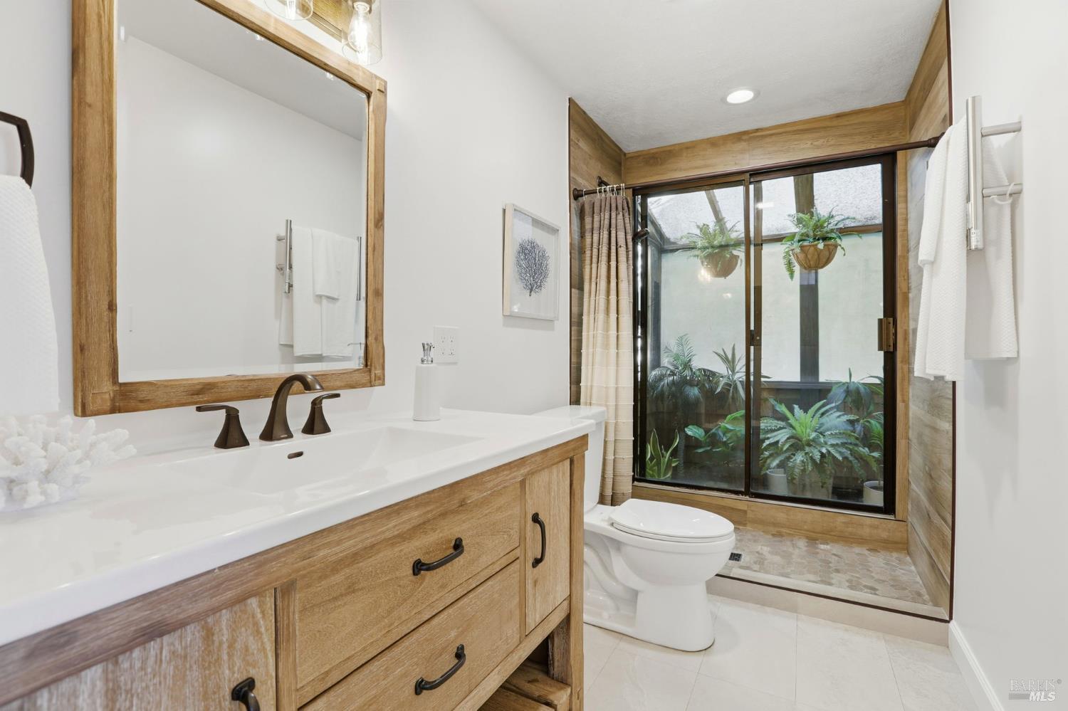 Detail Gallery Image 30 of 74 For 981 Bel Marin Keys Blvd, Novato,  CA 94949 - 3 Beds | 2 Baths