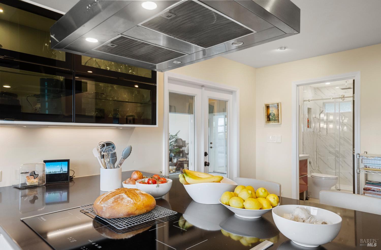 Detail Gallery Image 16 of 44 For 4127 Dry Creek Rd, Napa,  CA 94558 - 3 Beds | 3 Baths