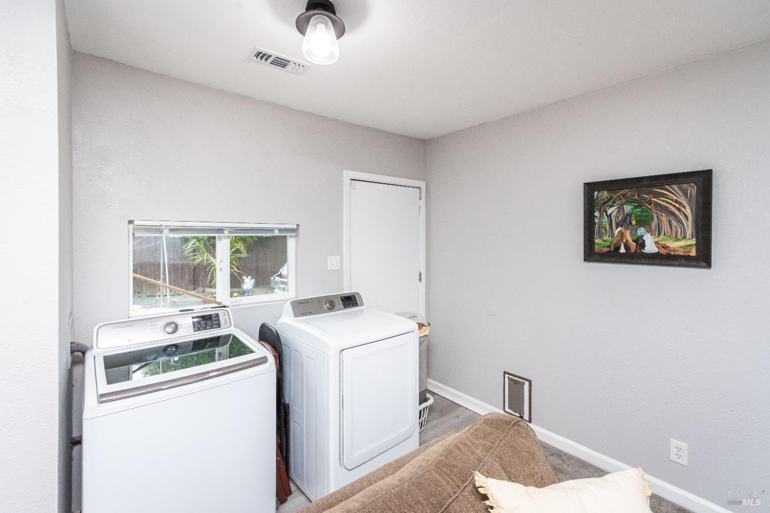 Detail Gallery Image 18 of 42 For 1596 Verna Dr, Napa,  CA 94558 - 3 Beds | 2 Baths