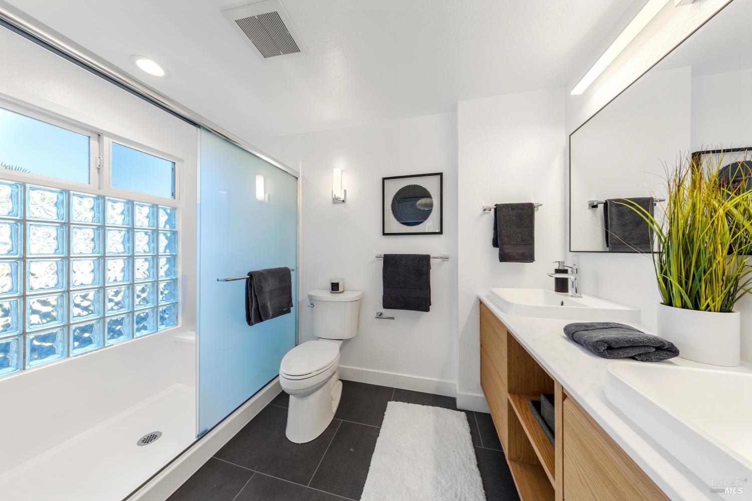 Detail Gallery Image 38 of 74 For 18 Stanton Way, Mill Valley,  CA 94941 - 3 Beds | 2/1 Baths