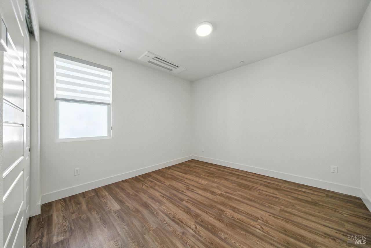 Detail Gallery Image 7 of 27 For 206 Verandah Ave, Novato,  CA 94945 - 3 Beds | 3 Baths