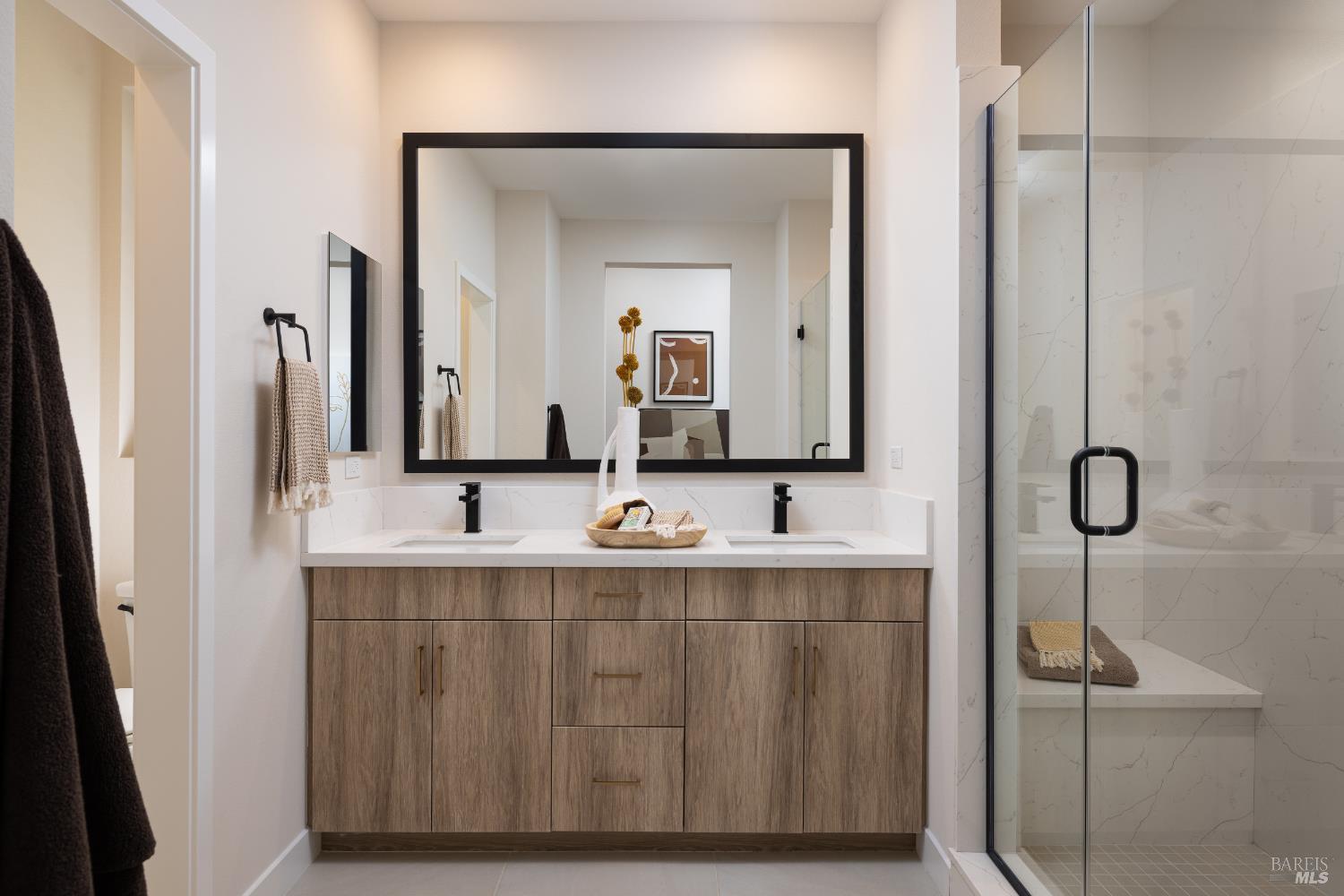 Detail Gallery Image 9 of 11 For 1322 Portola Ave, Livermore,  CA 95037 - 4 Beds | 3 Baths