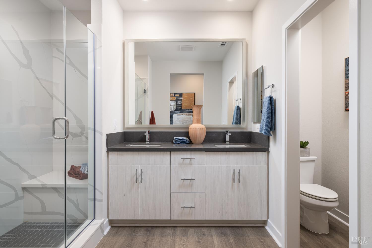 Detail Gallery Image 11 of 12 For 1324 Portola Ave, Livermore,  CA 95037 - 3 Beds | 3 Baths