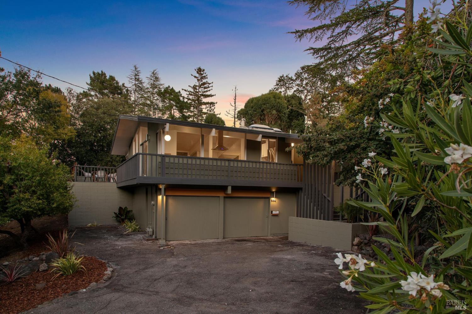 Detail Gallery Image 45 of 67 For 876 Las Ovejas Ave, San Rafael,  CA 94903 - 4 Beds | 2 Baths