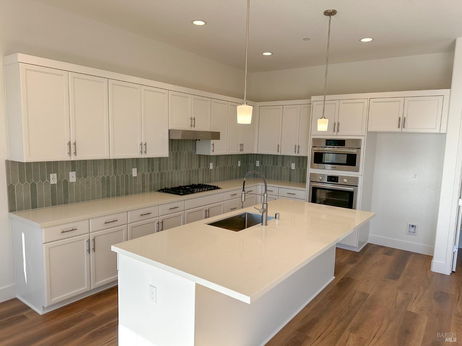 Detail Gallery Image 4 of 11 For 653 Grizzly St, Oakley,  CA 94561 - 4 Beds | 3 Baths