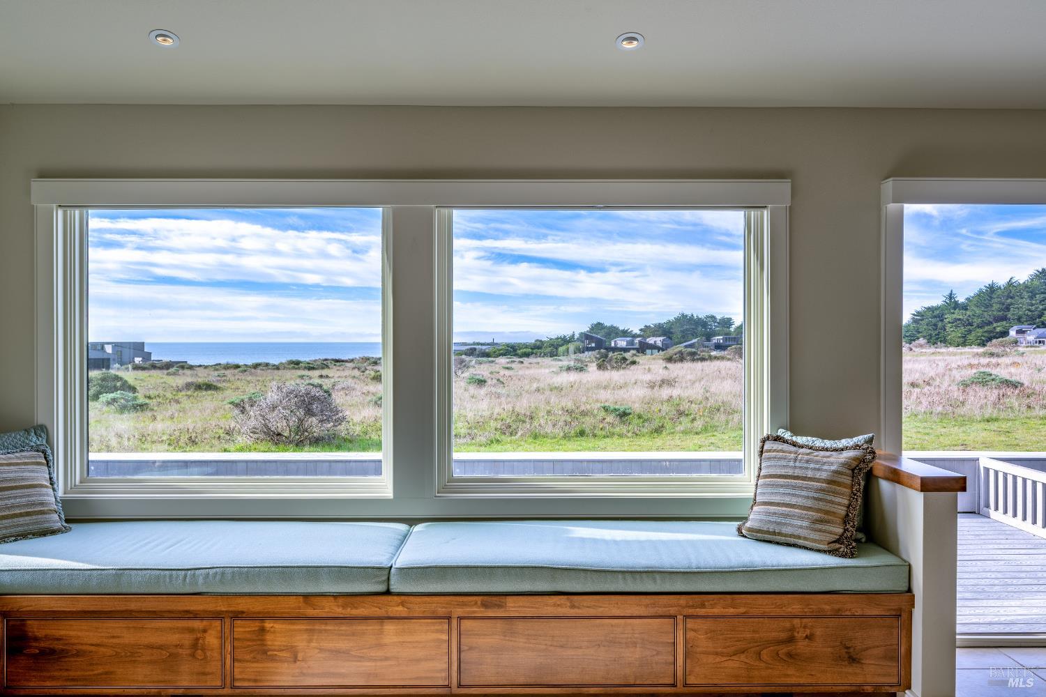 Detail Gallery Image 9 of 88 For 40897 Leeward Rd, The Sea Ranch,  CA 95497 - 3 Beds | 3 Baths