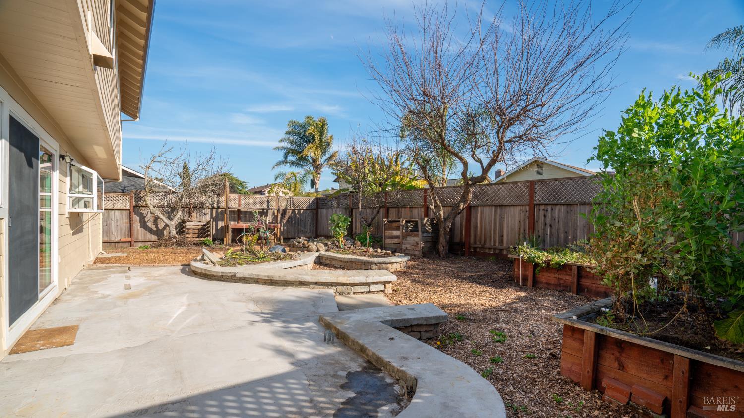 Detail Gallery Image 44 of 61 For 1636 Sarkesian Dr, Petaluma,  CA 94954 - 4 Beds | 3 Baths