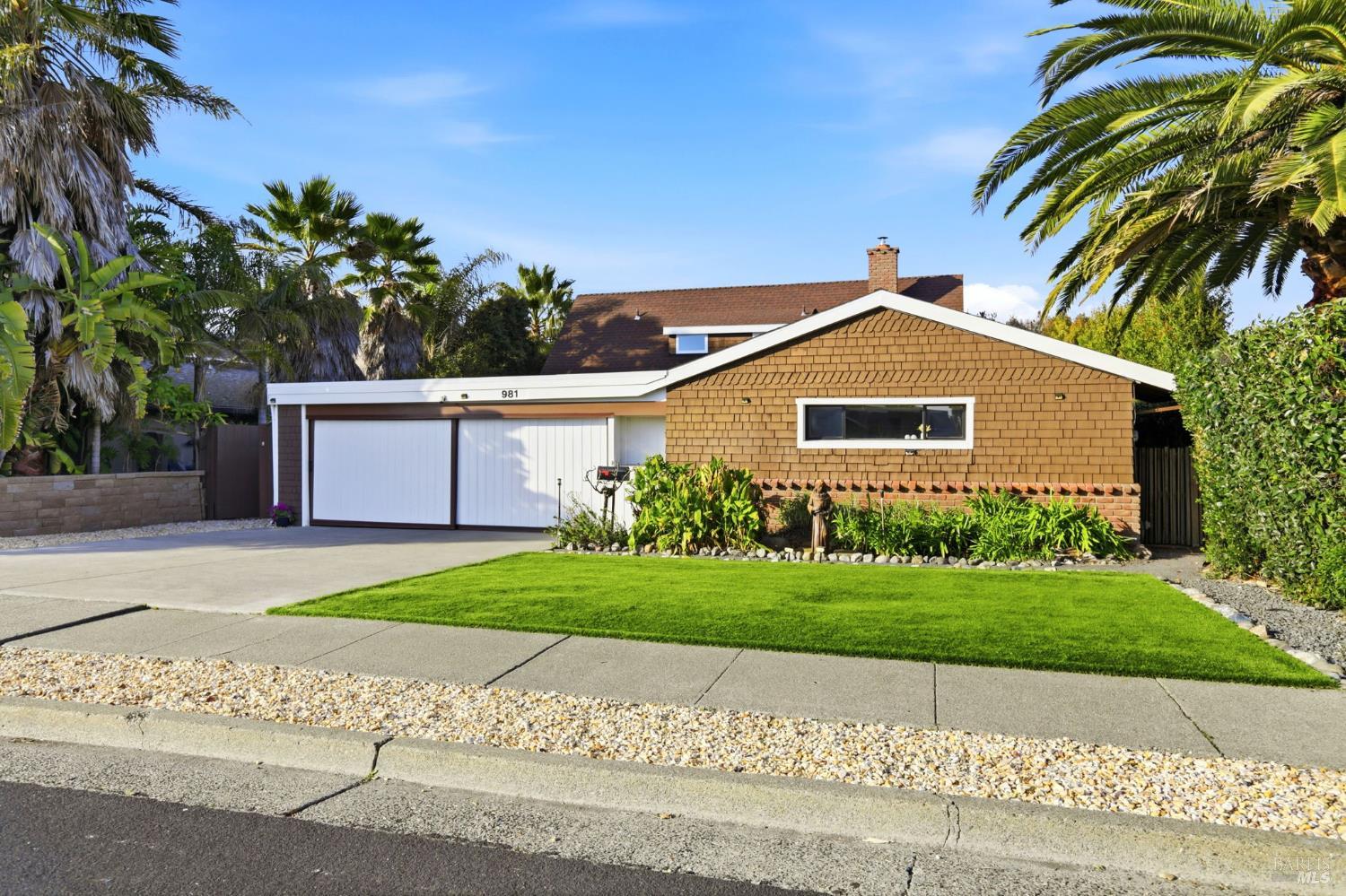 Detail Gallery Image 2 of 74 For 981 Bel Marin Keys Blvd, Novato,  CA 94949 - 3 Beds | 2 Baths