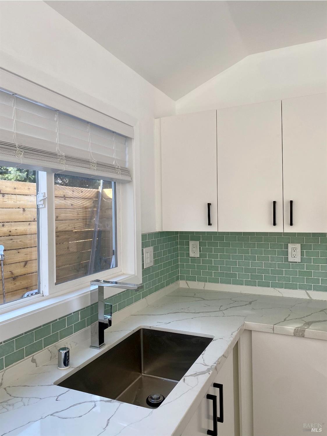 Detail Gallery Image 44 of 73 For 1906 Hoffman Blvd, Richmond,  CA 94804 - 4 Beds | 2/1 Baths