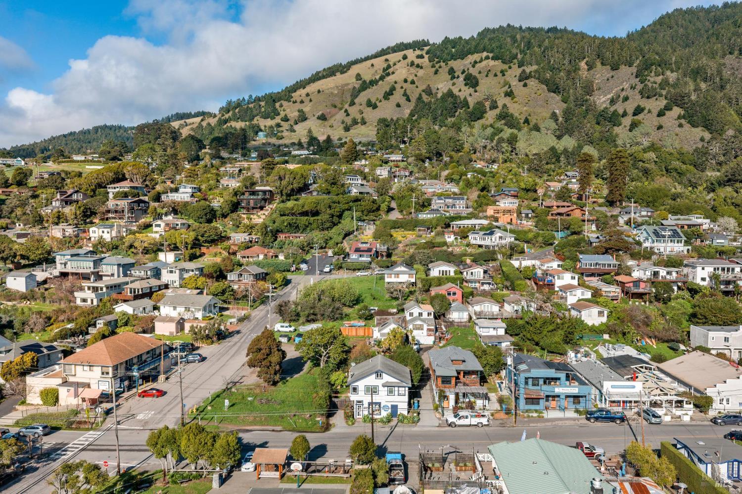 Detail Gallery Image 11 of 16 For 3488 Shoreline Highway Unkn, Stinson Beach,  CA 94970 - 2 Beds | 2 Baths