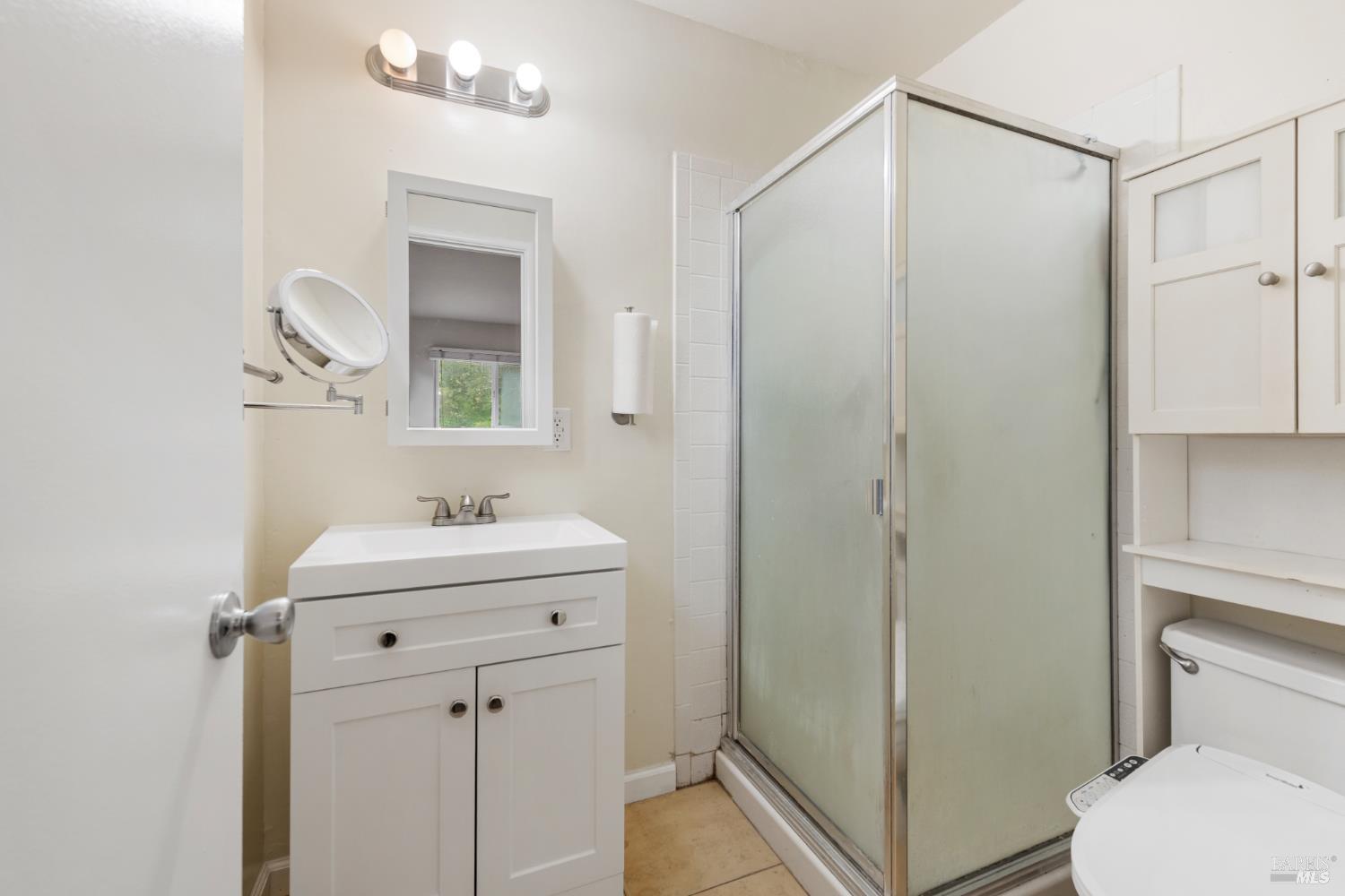 Detail Gallery Image 22 of 29 For 408 Lakeside Dr, Vallejo,  CA 94589 - 3 Beds | 2 Baths