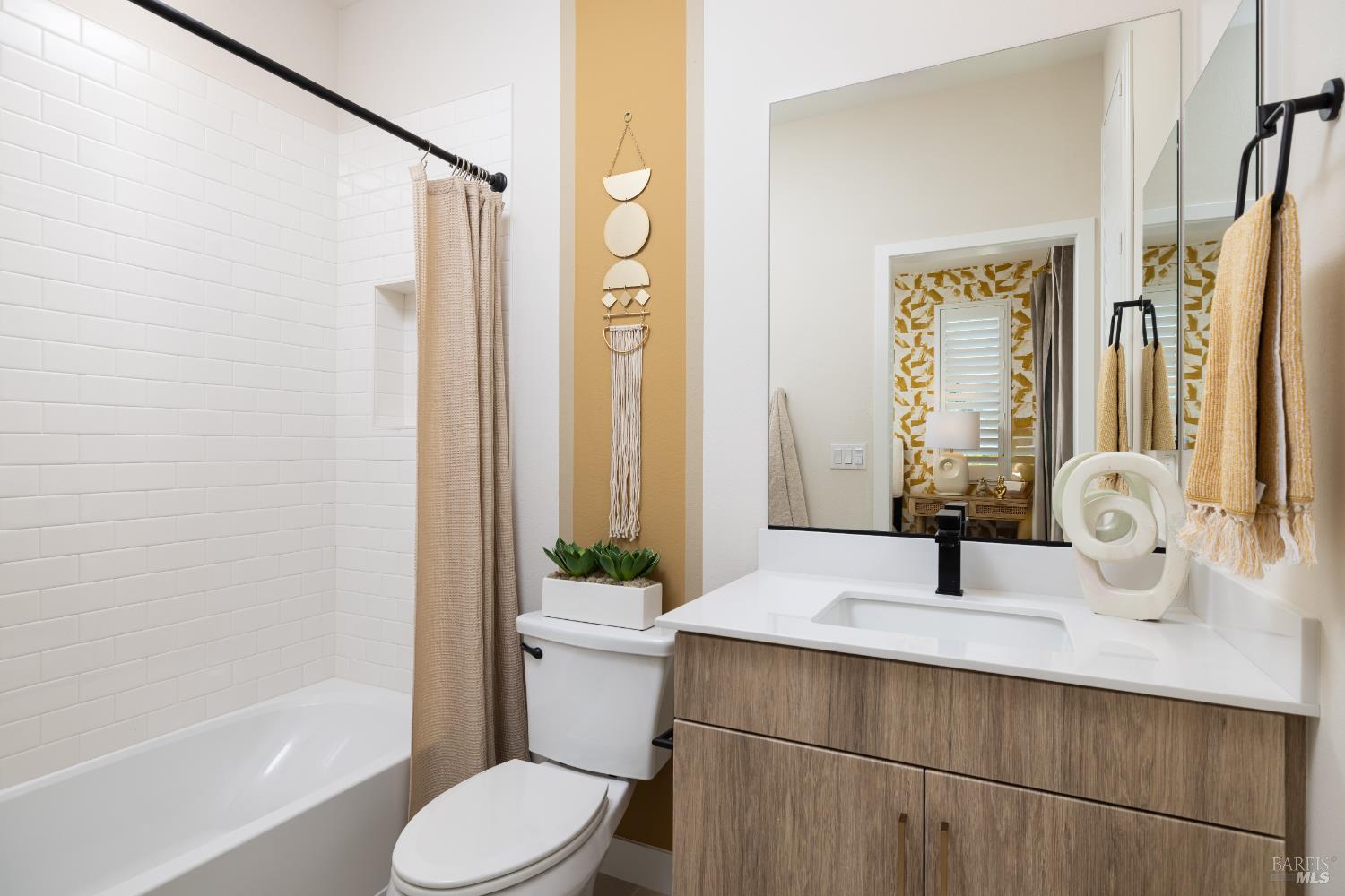 Detail Gallery Image 8 of 8 For 1330 Portola Ave, Livermore,  CA 95037 - 4 Beds | 3 Baths