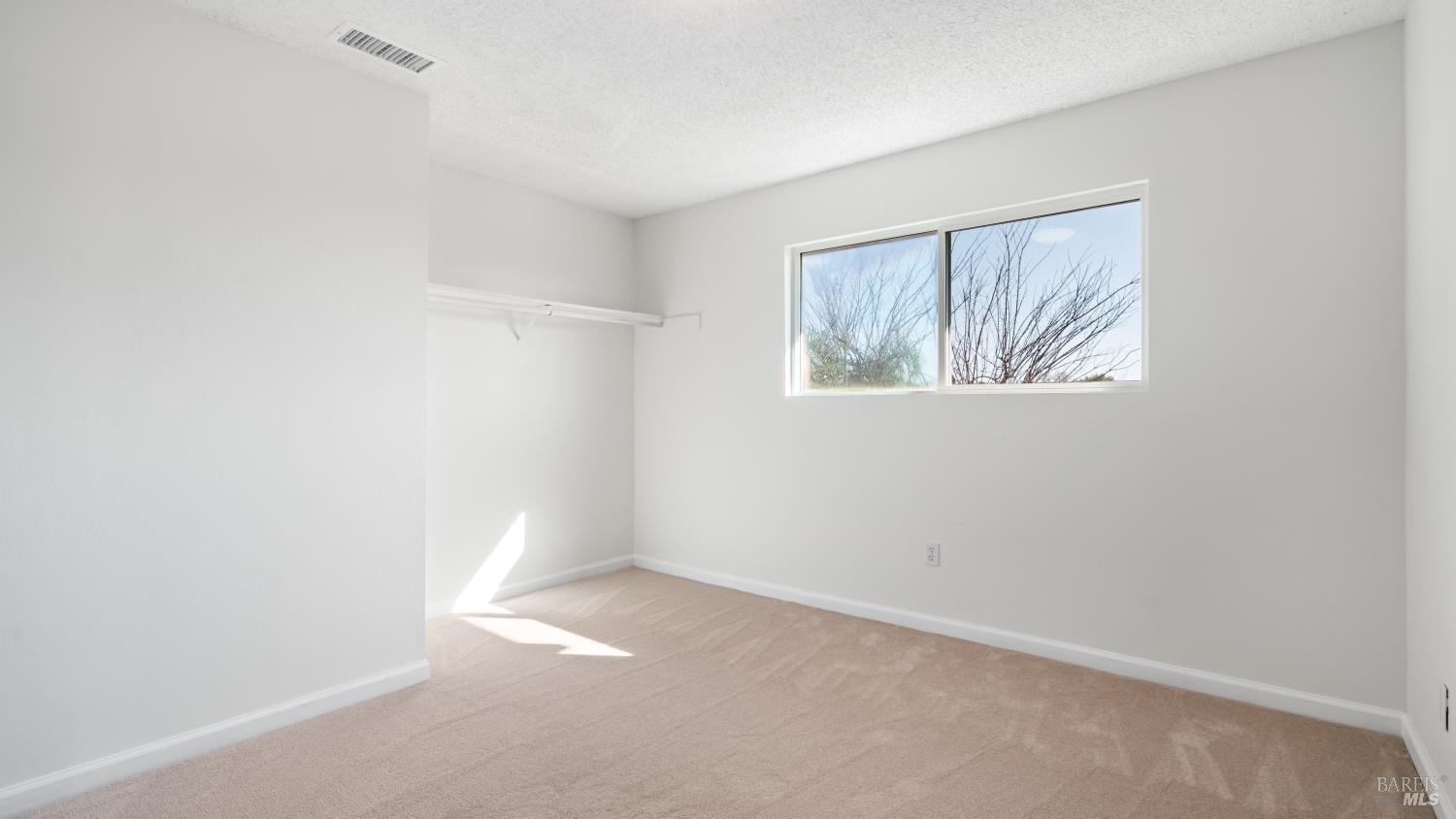 Detail Gallery Image 40 of 61 For 1636 Sarkesian Dr, Petaluma,  CA 94954 - 4 Beds | 3 Baths