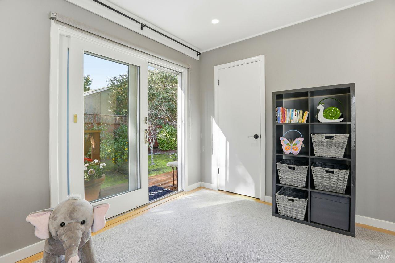 Detail Gallery Image 16 of 28 For 41 Bretano Way, Greenbrae,  CA 94904 - 2 Beds | 1 Baths