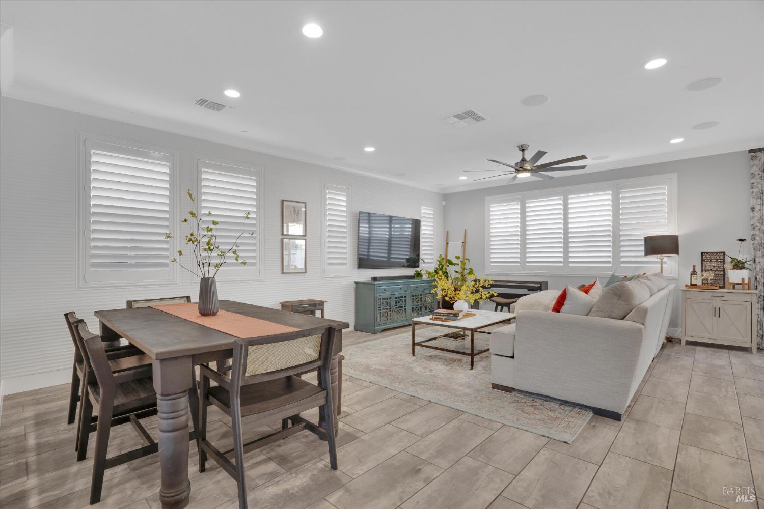 Detail Gallery Image 6 of 40 For 312 Primrose Dr, Vacaville,  CA 95687 - 4 Beds | 3 Baths