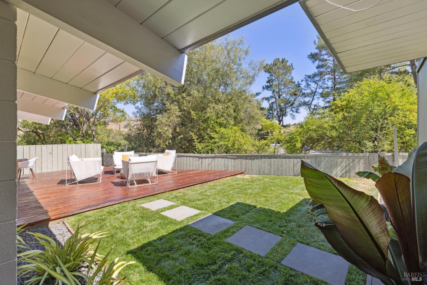 Detail Gallery Image 40 of 67 For 876 Las Ovejas Ave, San Rafael,  CA 94903 - 4 Beds | 2 Baths