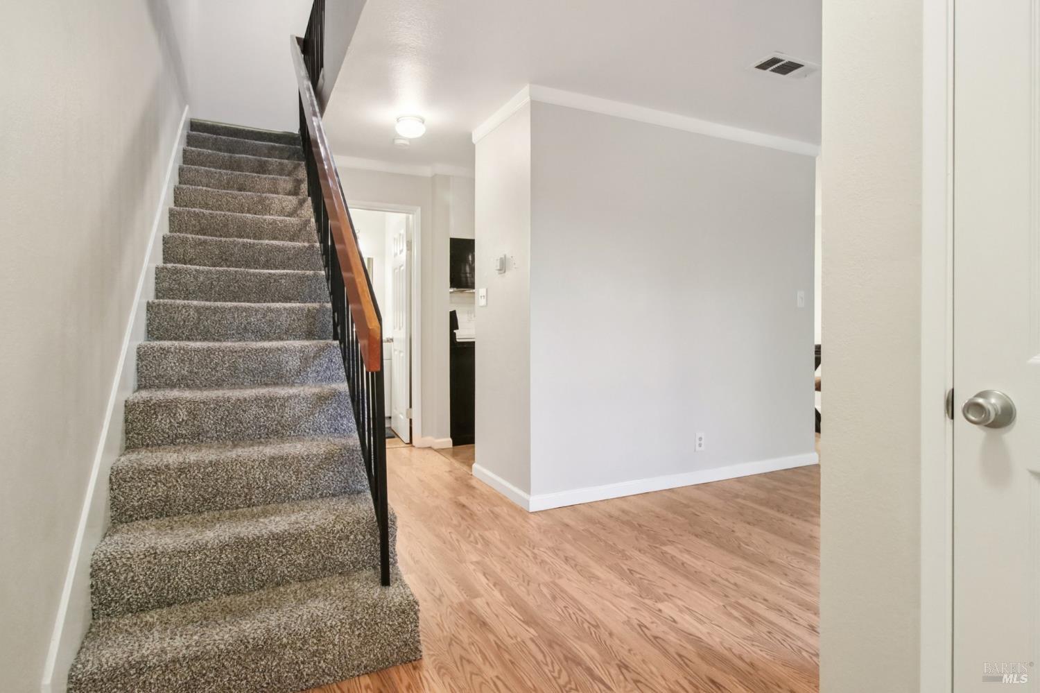 Detail Gallery Image 11 of 47 For 165 Oddstad Dr #10,  Vallejo,  CA 94589 - 2 Beds | 2/1 Baths