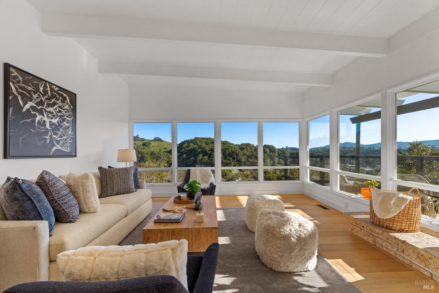 Detail Gallery Image 12 of 74 For 18 Stanton Way, Mill Valley,  CA 94941 - 3 Beds | 2/1 Baths