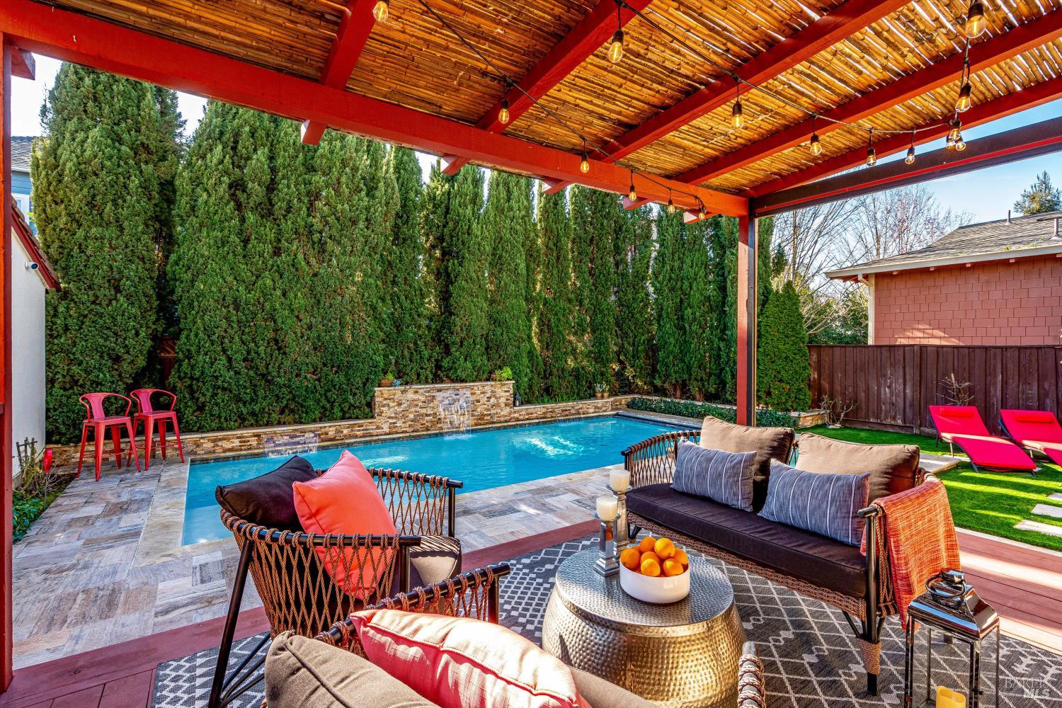 Detail Gallery Image 5 of 56 For 405 Brockman Ln, Sonoma,  CA 95476 - 4 Beds | 3 Baths