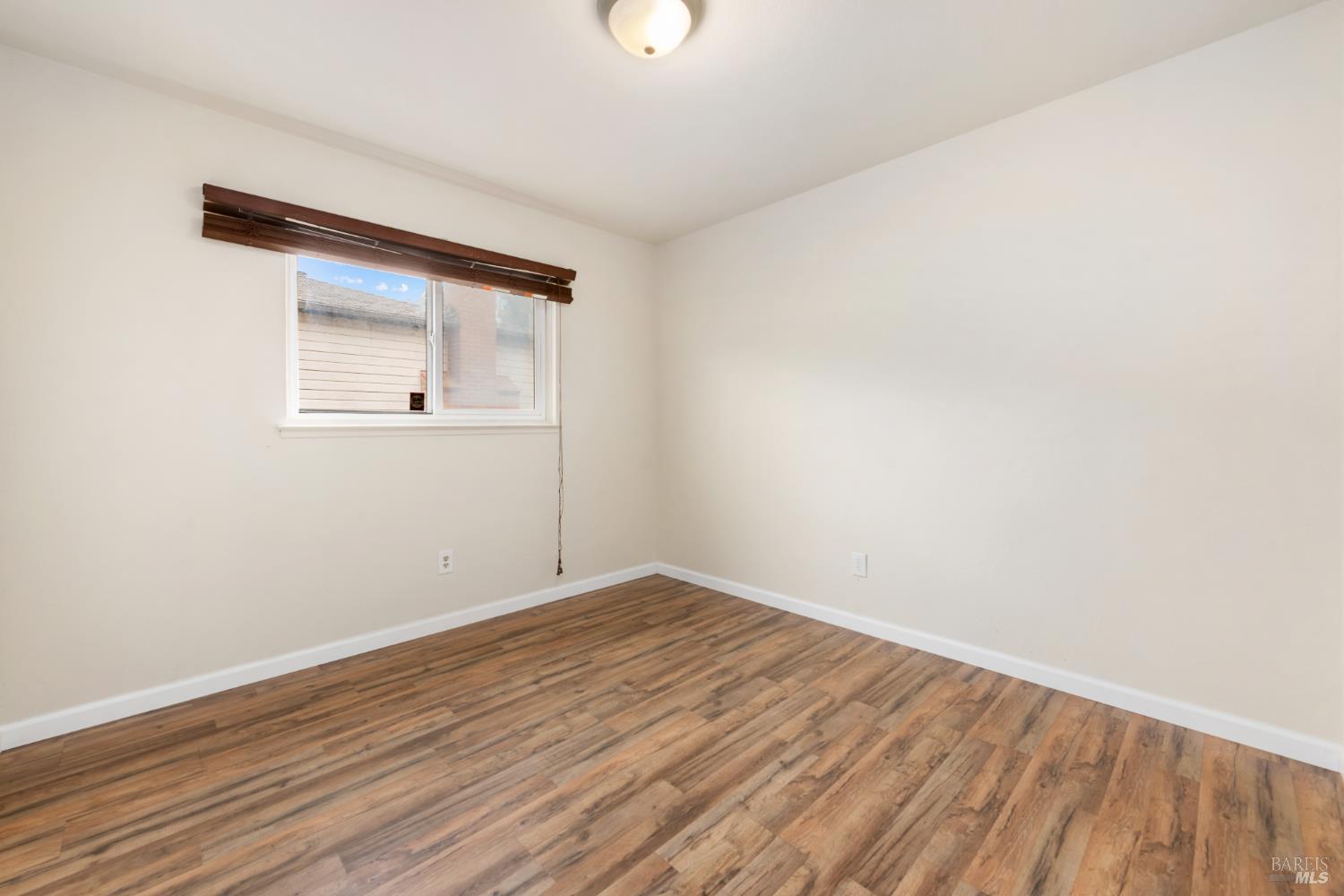 Detail Gallery Image 20 of 29 For 408 Lakeside Dr, Vallejo,  CA 94589 - 3 Beds | 2 Baths