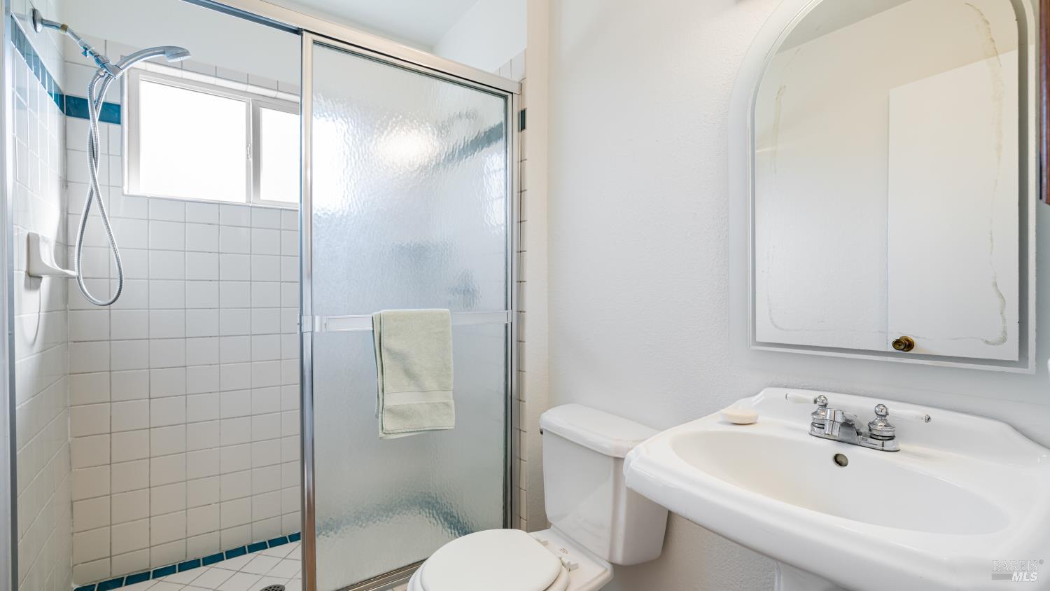 Detail Gallery Image 24 of 61 For 1636 Sarkesian Dr, Petaluma,  CA 94954 - 4 Beds | 3 Baths