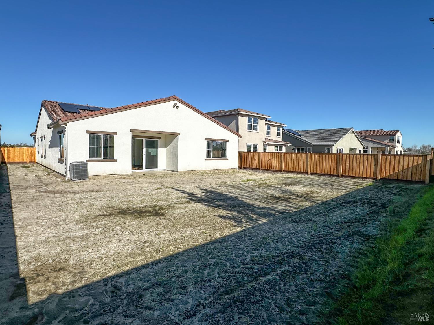 Detail Gallery Image 10 of 11 For 653 Grizzly St, Oakley,  CA 94561 - 4 Beds | 3 Baths