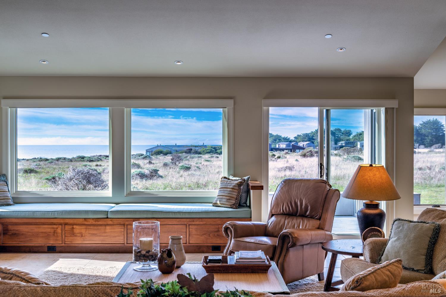 Detail Gallery Image 13 of 88 For 40897 Leeward Rd, The Sea Ranch,  CA 95497 - 3 Beds | 3 Baths