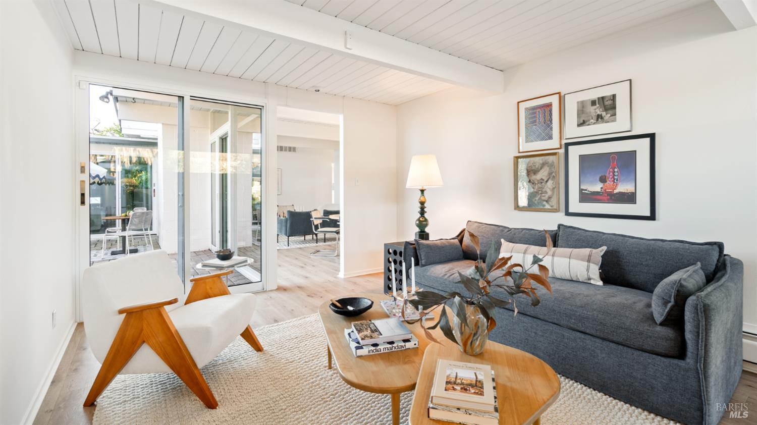 Detail Gallery Image 12 of 25 For 835 Pine Ln, San Rafael,  CA 94903 - 3 Beds | 2 Baths