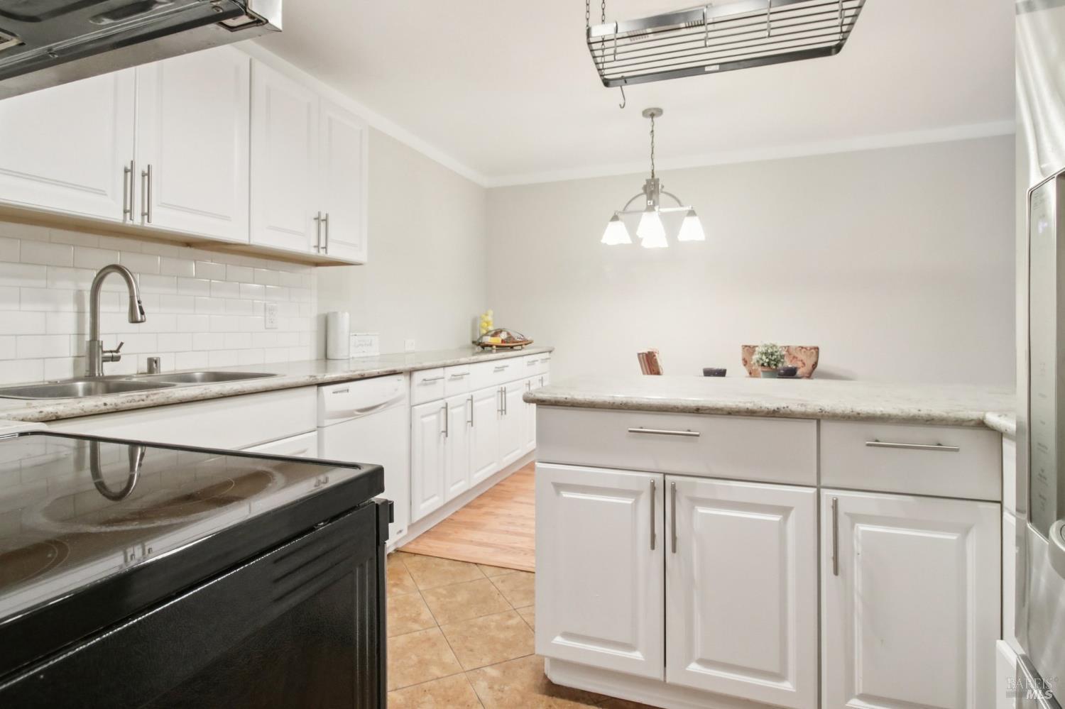 Detail Gallery Image 17 of 47 For 165 Oddstad Dr #10,  Vallejo,  CA 94589 - 2 Beds | 2/1 Baths