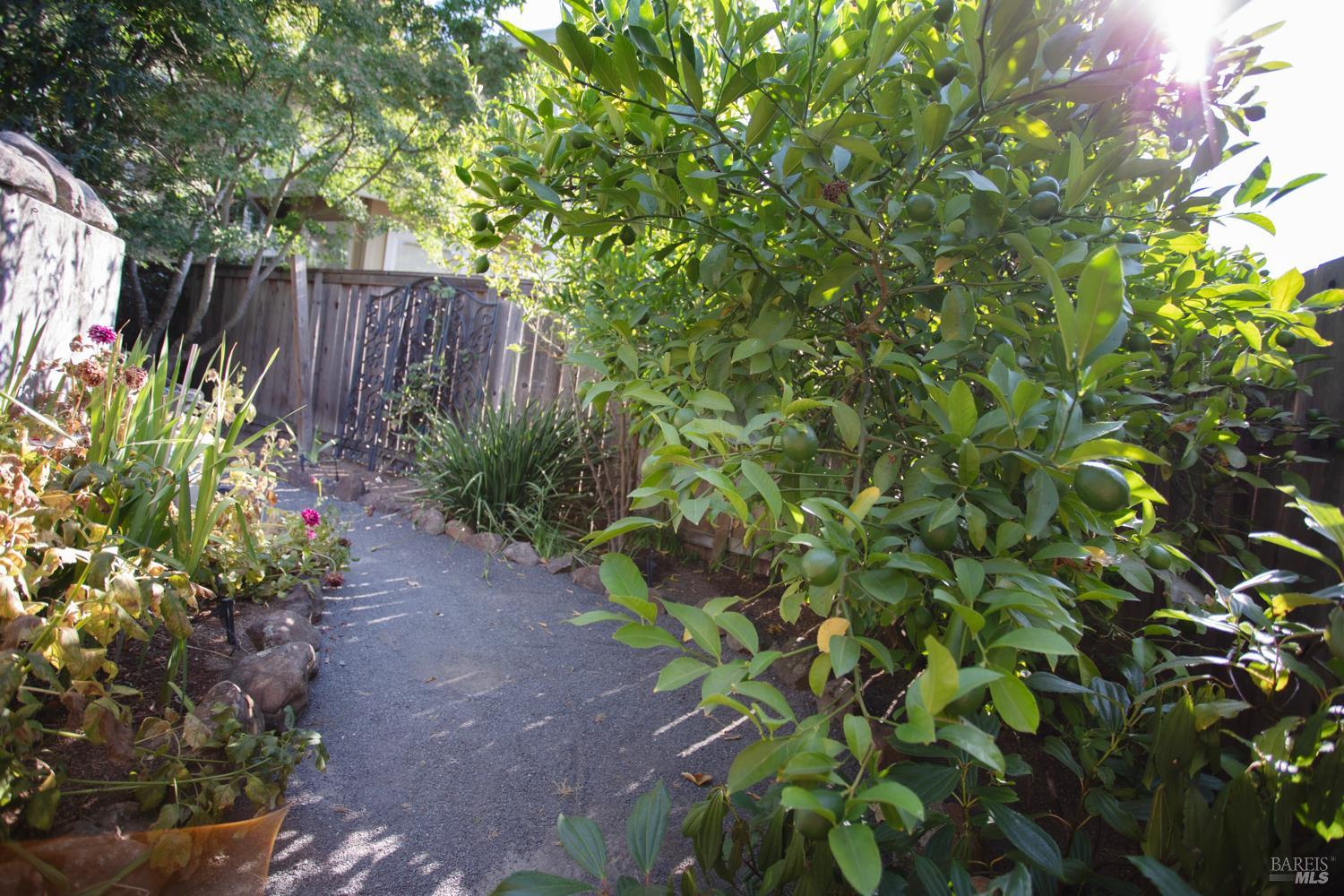 Detail Gallery Image 70 of 75 For 4604 Parktrail Ct, Santa Rosa,  CA 95405 - 4 Beds | 3 Baths