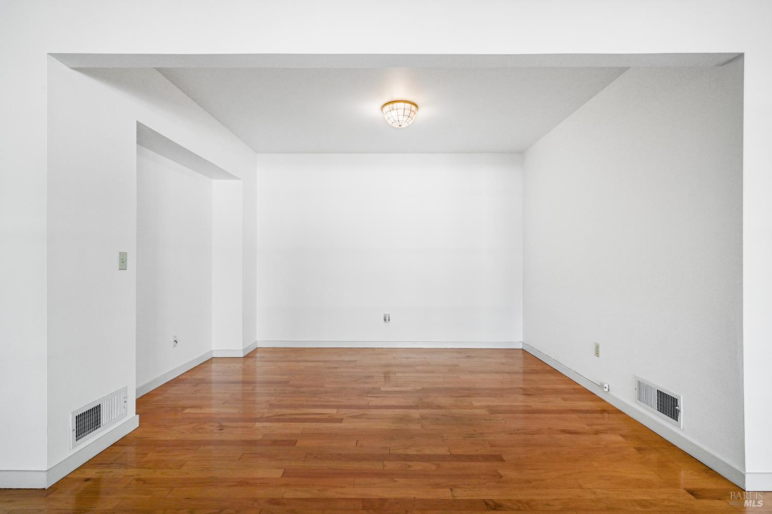 Detail Gallery Image 15 of 55 For 895 Princeton Dr, Sonoma,  CA 95476 - 2 Beds | 2 Baths