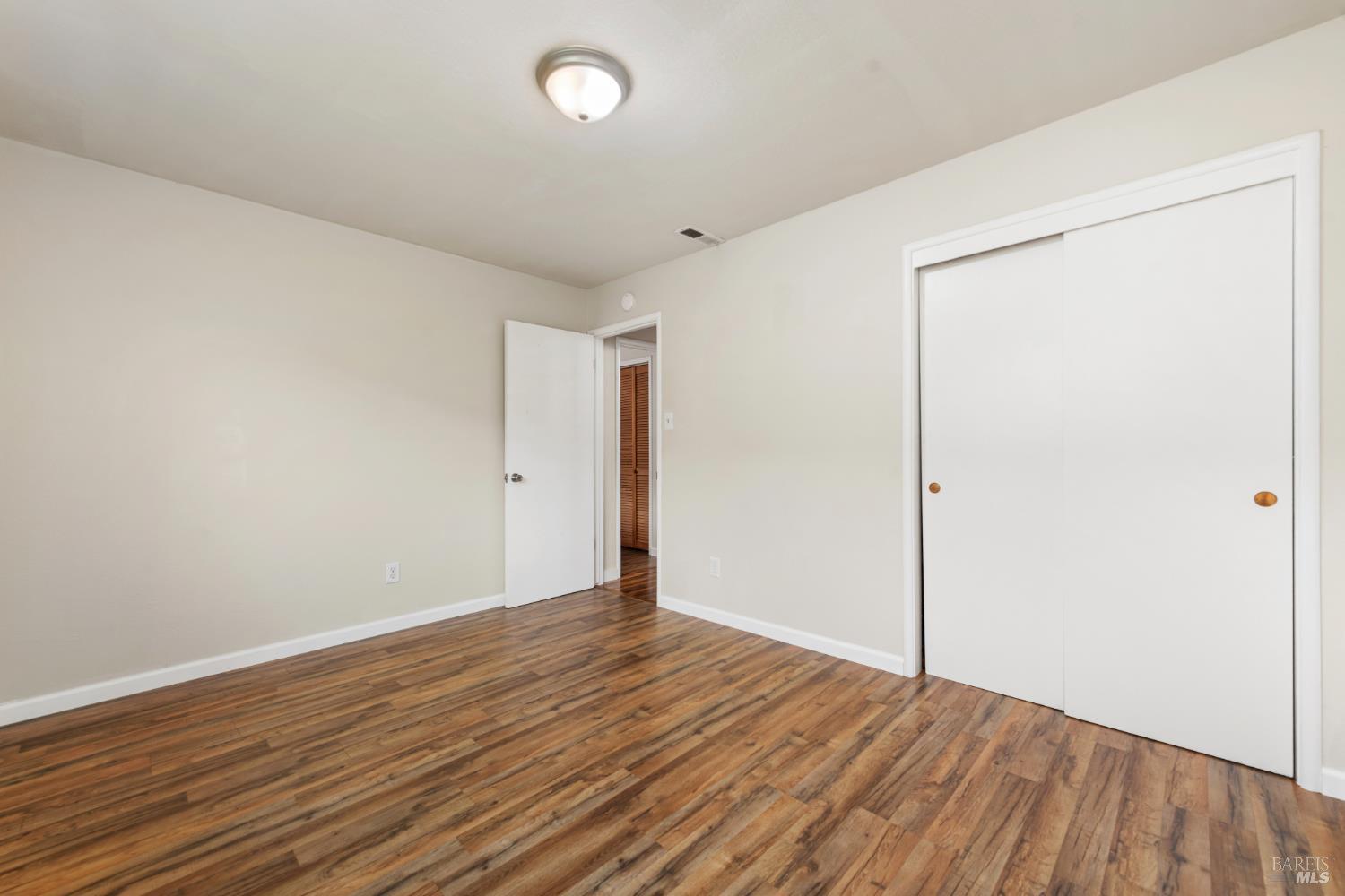 Detail Gallery Image 19 of 29 For 408 Lakeside Dr, Vallejo,  CA 94589 - 3 Beds | 2 Baths