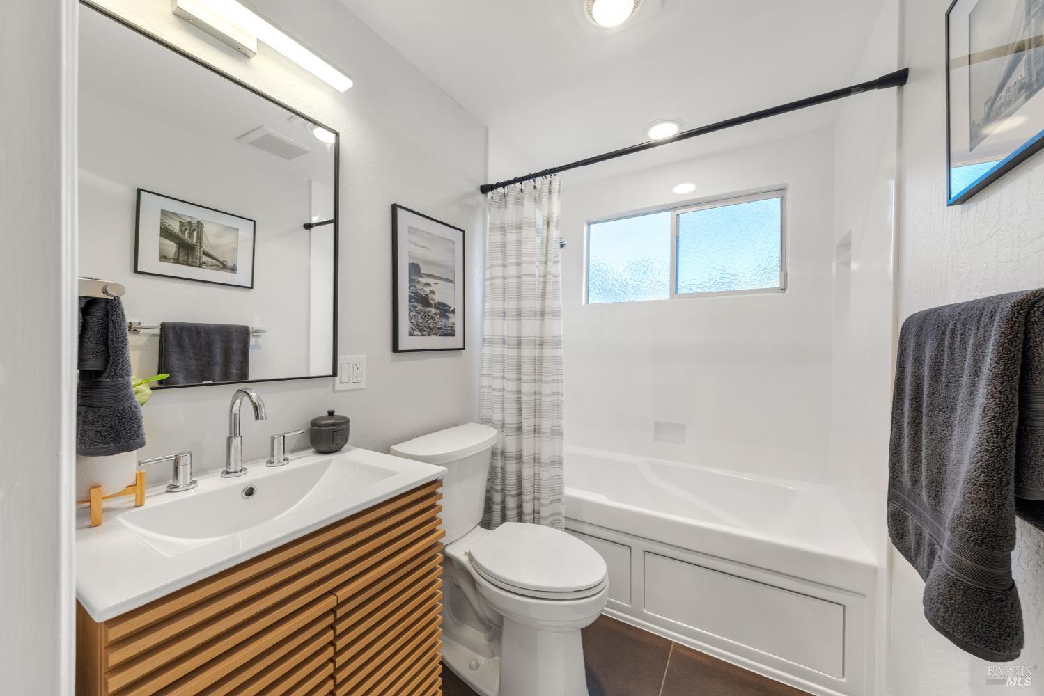 Detail Gallery Image 44 of 74 For 18 Stanton Way, Mill Valley,  CA 94941 - 3 Beds | 2/1 Baths