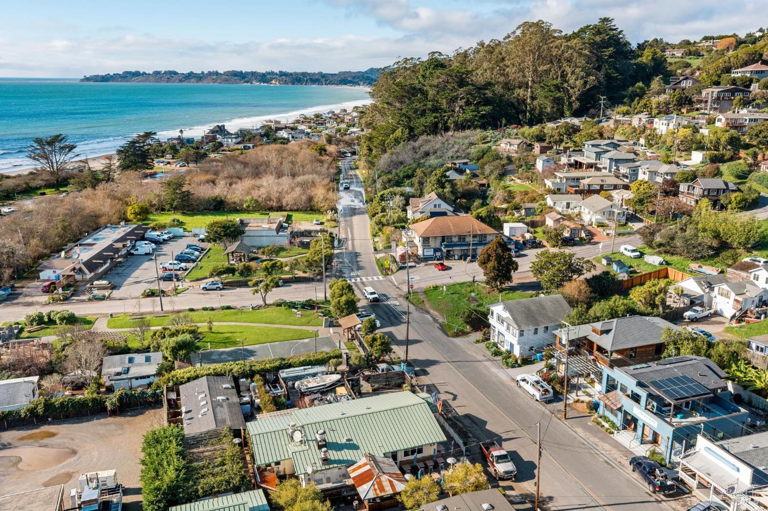 Detail Gallery Image 9 of 16 For 3488 Shoreline Highway Unkn, Stinson Beach,  CA 94970 - 2 Beds | 2 Baths