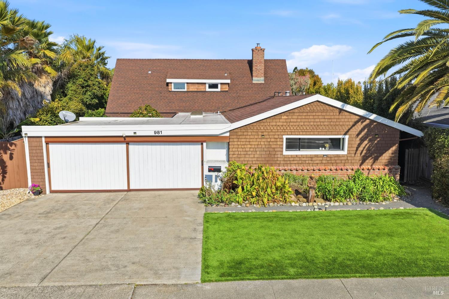 Detail Gallery Image 4 of 74 For 981 Bel Marin Keys Blvd, Novato,  CA 94949 - 3 Beds | 2 Baths