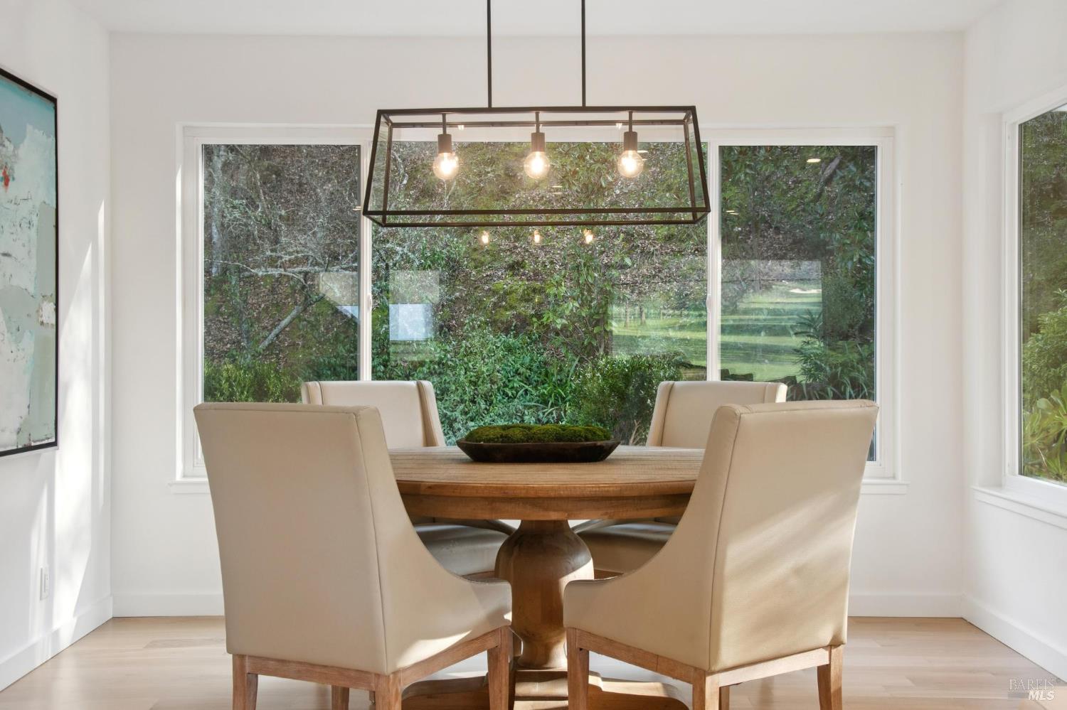 Detail Gallery Image 20 of 41 For 341 Fairway Dr, Novato,  CA 94949 - 4 Beds | 3 Baths