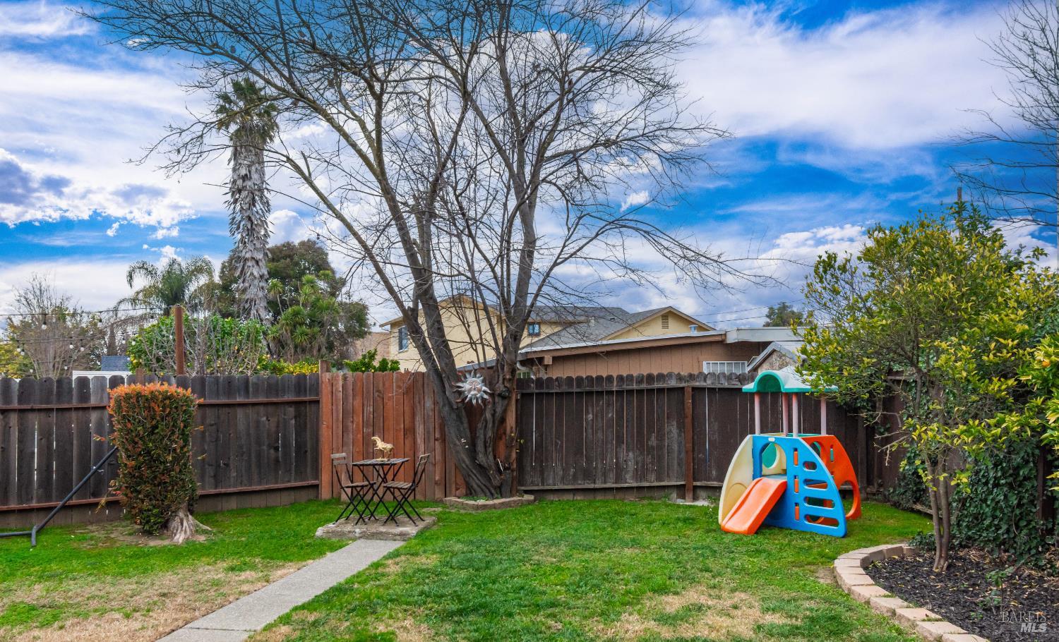 Detail Gallery Image 32 of 42 For 1596 Verna Dr, Napa,  CA 94558 - 3 Beds | 2 Baths