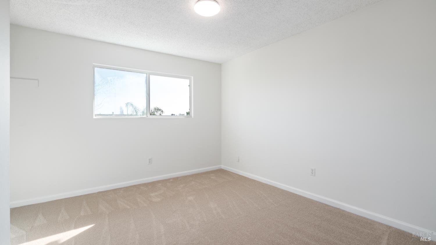 Detail Gallery Image 39 of 61 For 1636 Sarkesian Dr, Petaluma,  CA 94954 - 4 Beds | 3 Baths