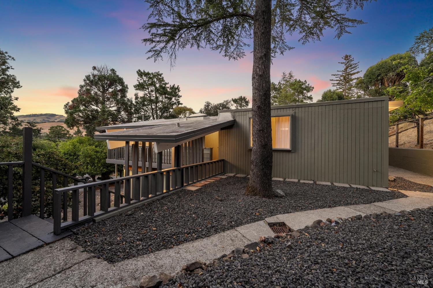 Detail Gallery Image 60 of 67 For 876 Las Ovejas Ave, San Rafael,  CA 94903 - 4 Beds | 2 Baths