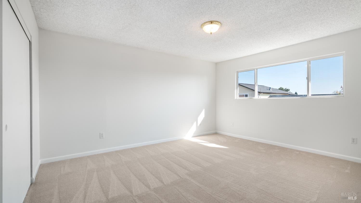 Detail Gallery Image 28 of 61 For 1636 Sarkesian Dr, Petaluma,  CA 94954 - 4 Beds | 3 Baths