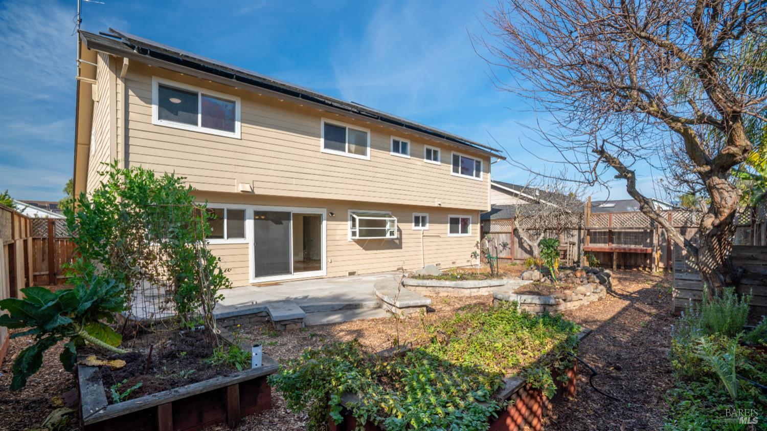 Detail Gallery Image 46 of 61 For 1636 Sarkesian Dr, Petaluma,  CA 94954 - 4 Beds | 3 Baths