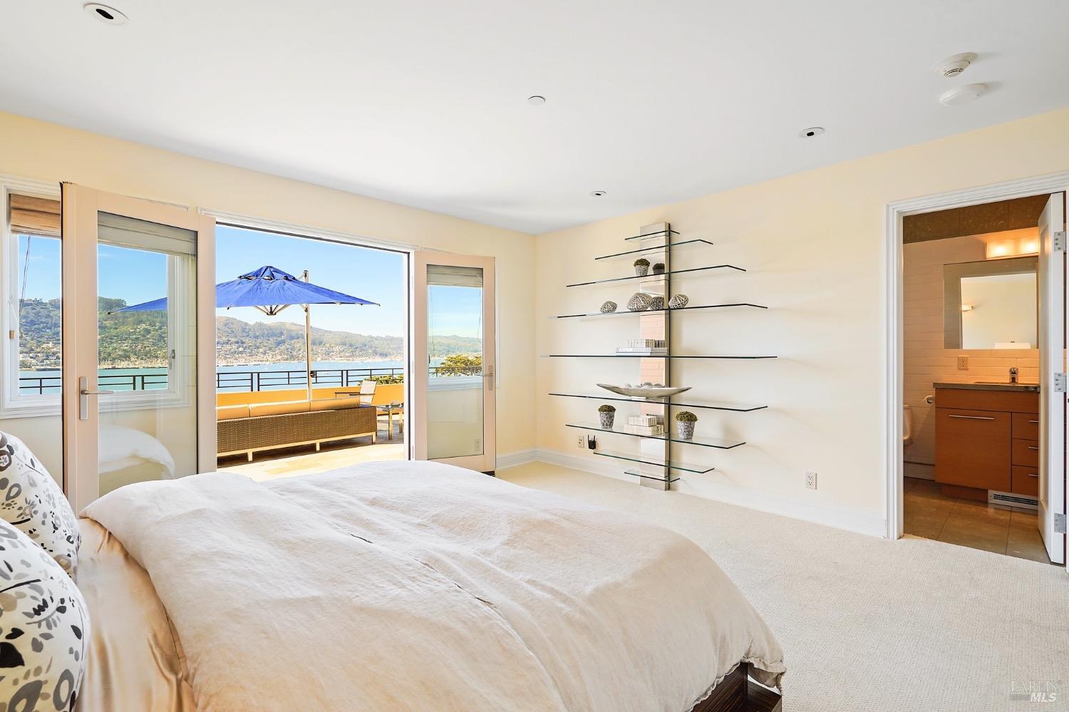 Detail Gallery Image 44 of 69 For 337 Belvedere Ave, Belvedere,  CA 94920 - 6 Beds | 7/3 Baths