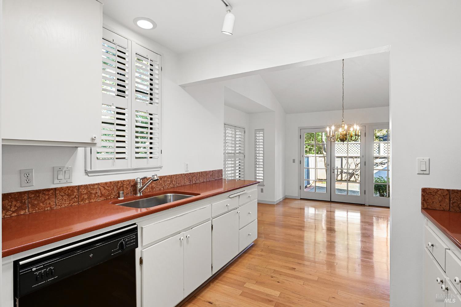 Detail Gallery Image 24 of 55 For 895 Princeton Dr, Sonoma,  CA 95476 - 2 Beds | 2 Baths