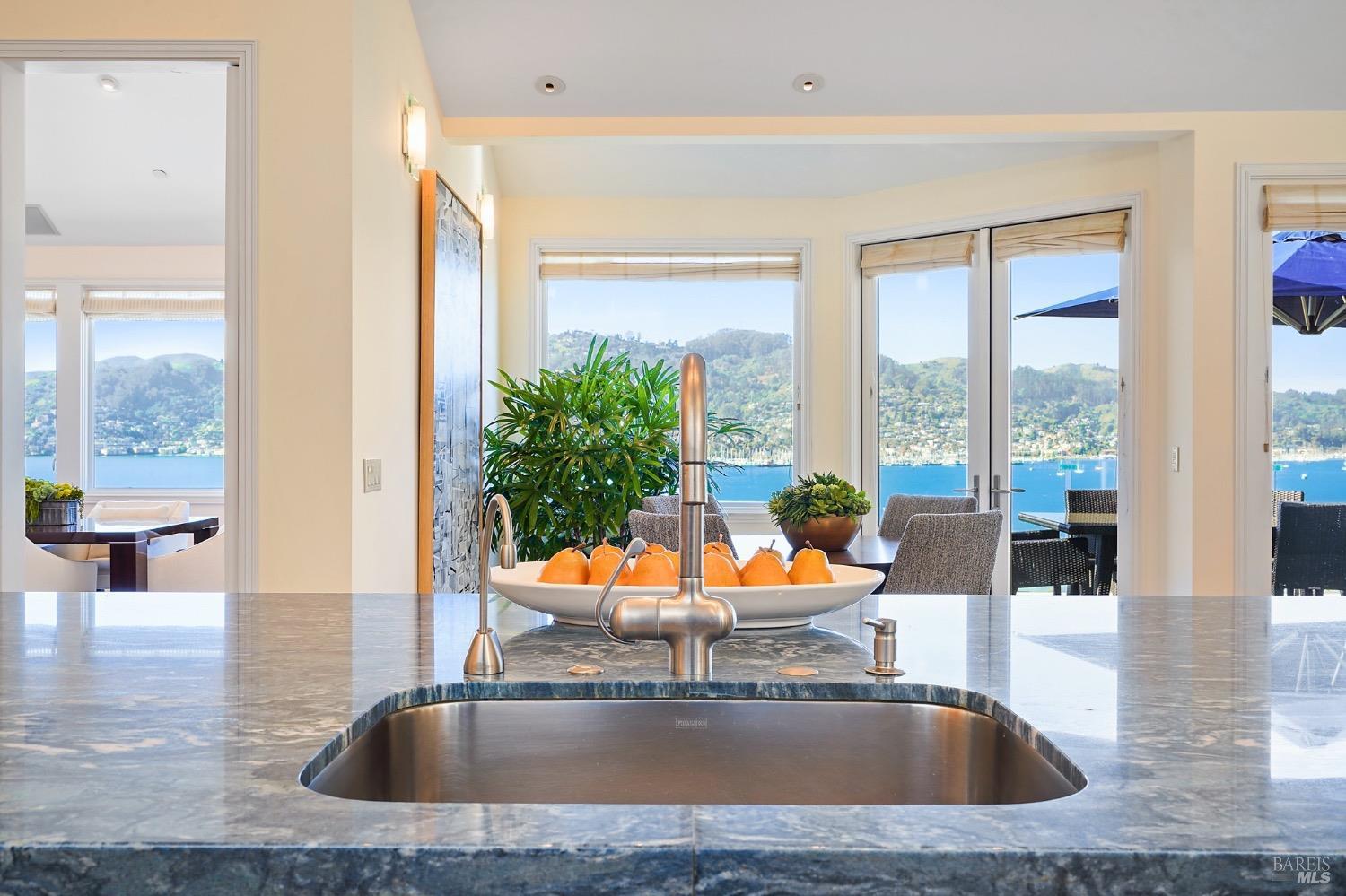 Detail Gallery Image 22 of 69 For 337 Belvedere Ave, Belvedere,  CA 94920 - 6 Beds | 7/3 Baths